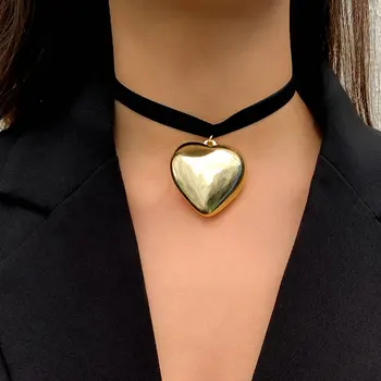 Преувеличенное Большое Металлическое ожерелье с подвеской в виде Сердца Любви Для женщин, Готические Черные Бархатные Короткие Ожерелья-Чокеры, Подарок ювелирных изделий